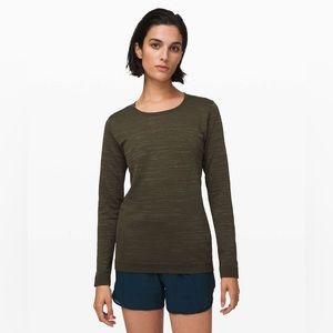 RELAXED LULULEMON SWIFTLY TECH